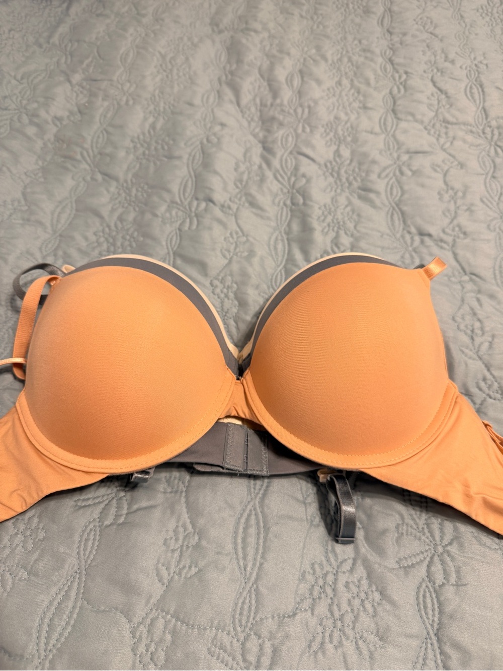3 Rene Rofe Padded Convertible Bras - Picture 5 of 5